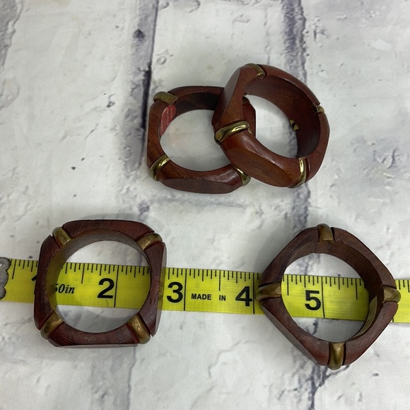 Polished Reddish Wood and Brass Napkin Rings Bohemian Set of 4 Made in India - Picture 5 of 5